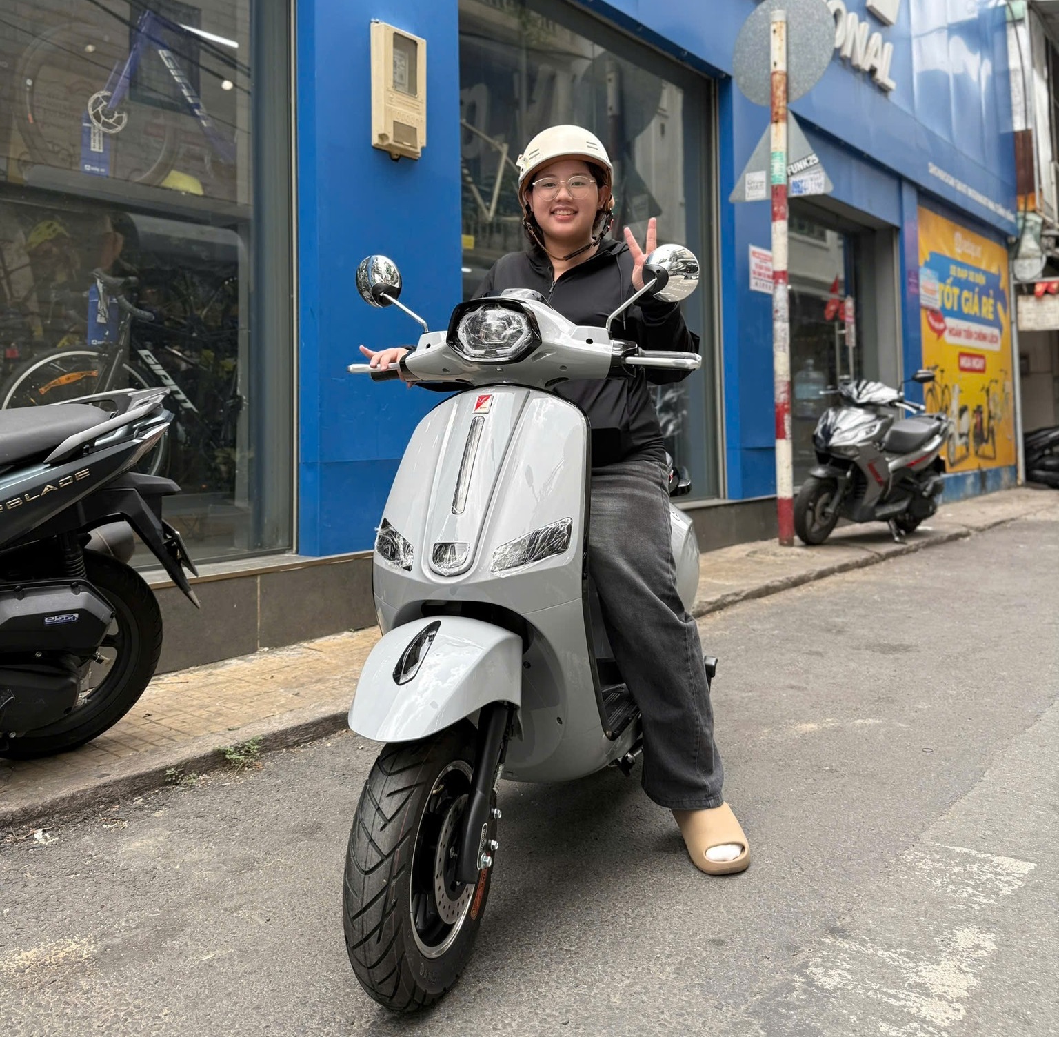 Thách thức chuyển đổi xanh trong giao thông: Việt Nam có đang "đẽo cày giữa đường"? Thách thức chuyển đổi xanh trong giao thông: Việt Nam có đang "đẽo cày giữa đường"?