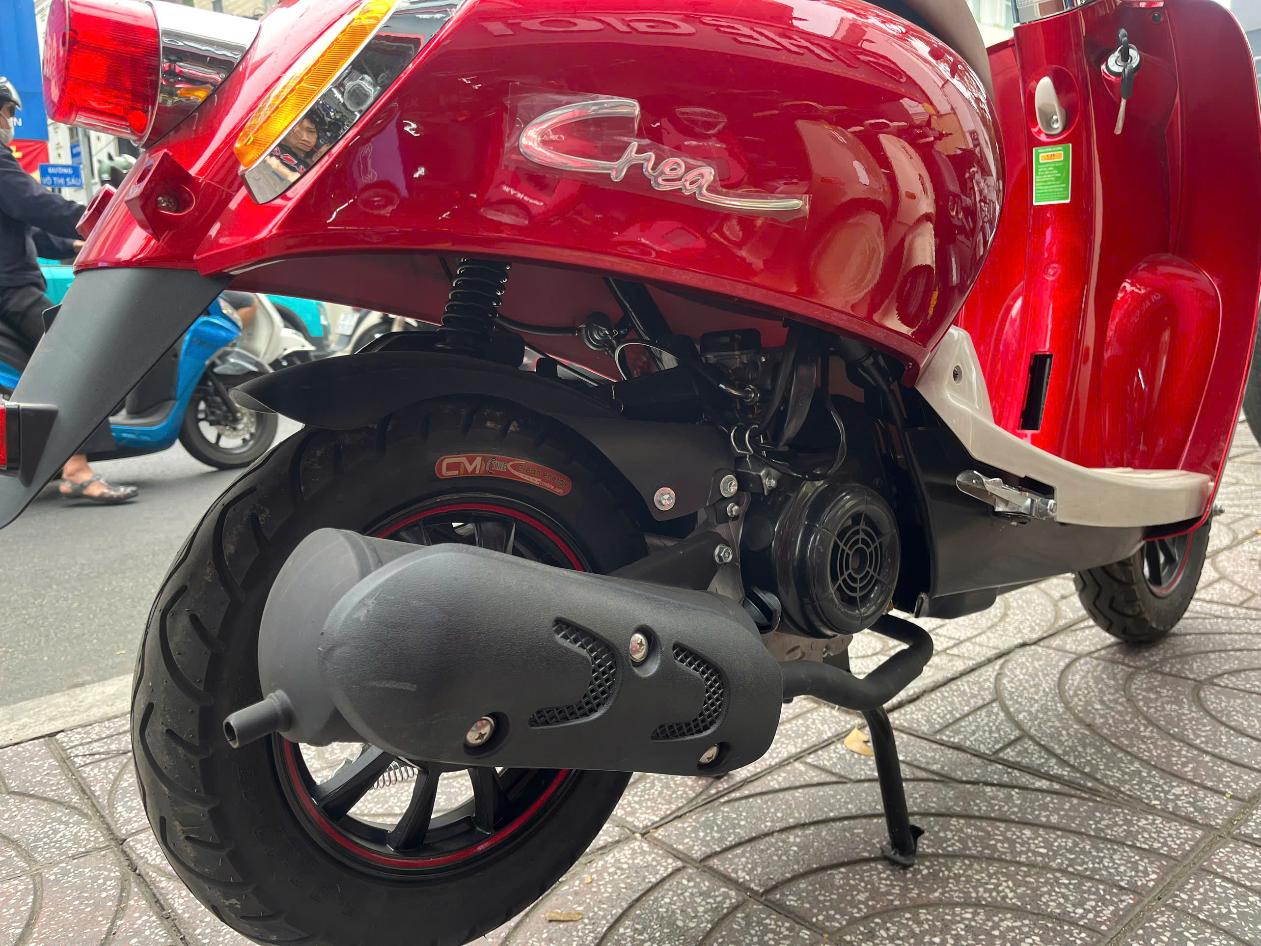 V&igrave; sao xe m&aacute;y kh&ocirc;ng n&ecirc;n vặn ga hết cỡ, c&ograve;n xe điện th&igrave; ngược lại?