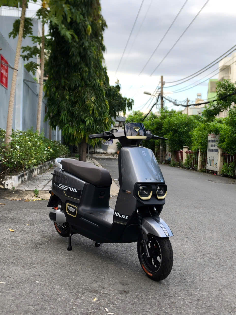 Sạc 10 ph&uacute;t đi 300 km, xe m&aacute;y điện chuẩn bị so&aacute;n ng&ocirc;i xe xăng?