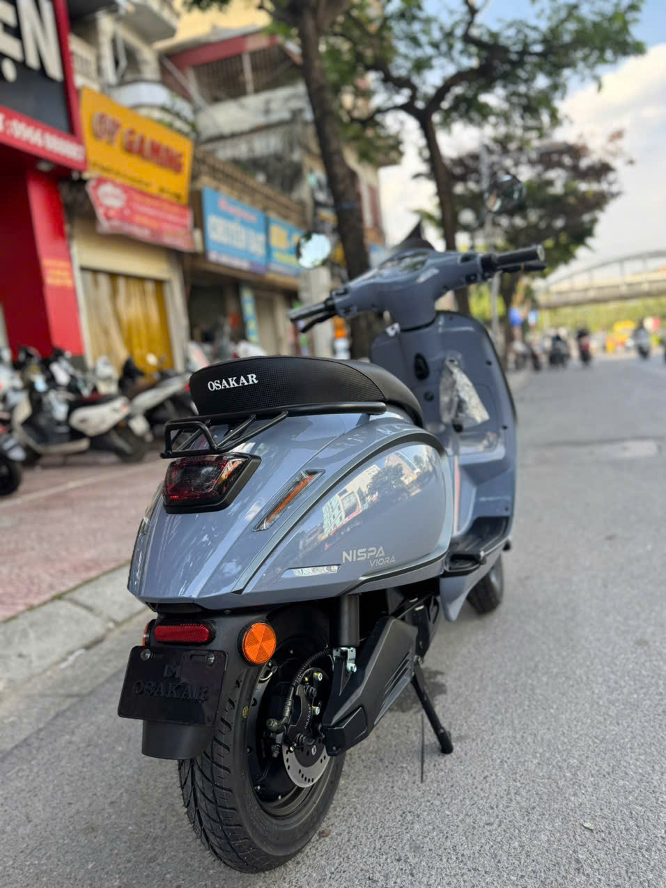 Sạc 10 ph&uacute;t đi 300 km, xe m&aacute;y điện chuẩn bị so&aacute;n ng&ocirc;i xe xăng?