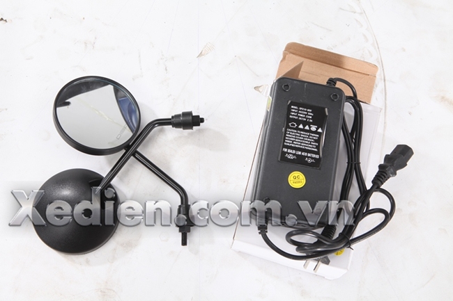 Sạc xe máy điện Dibao Nami chính hãng Sạc xe máy điện Dibao Nami chính hãng